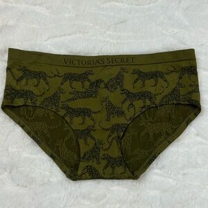 Victoria's Secret Hiphugger Leopard Print Panty M